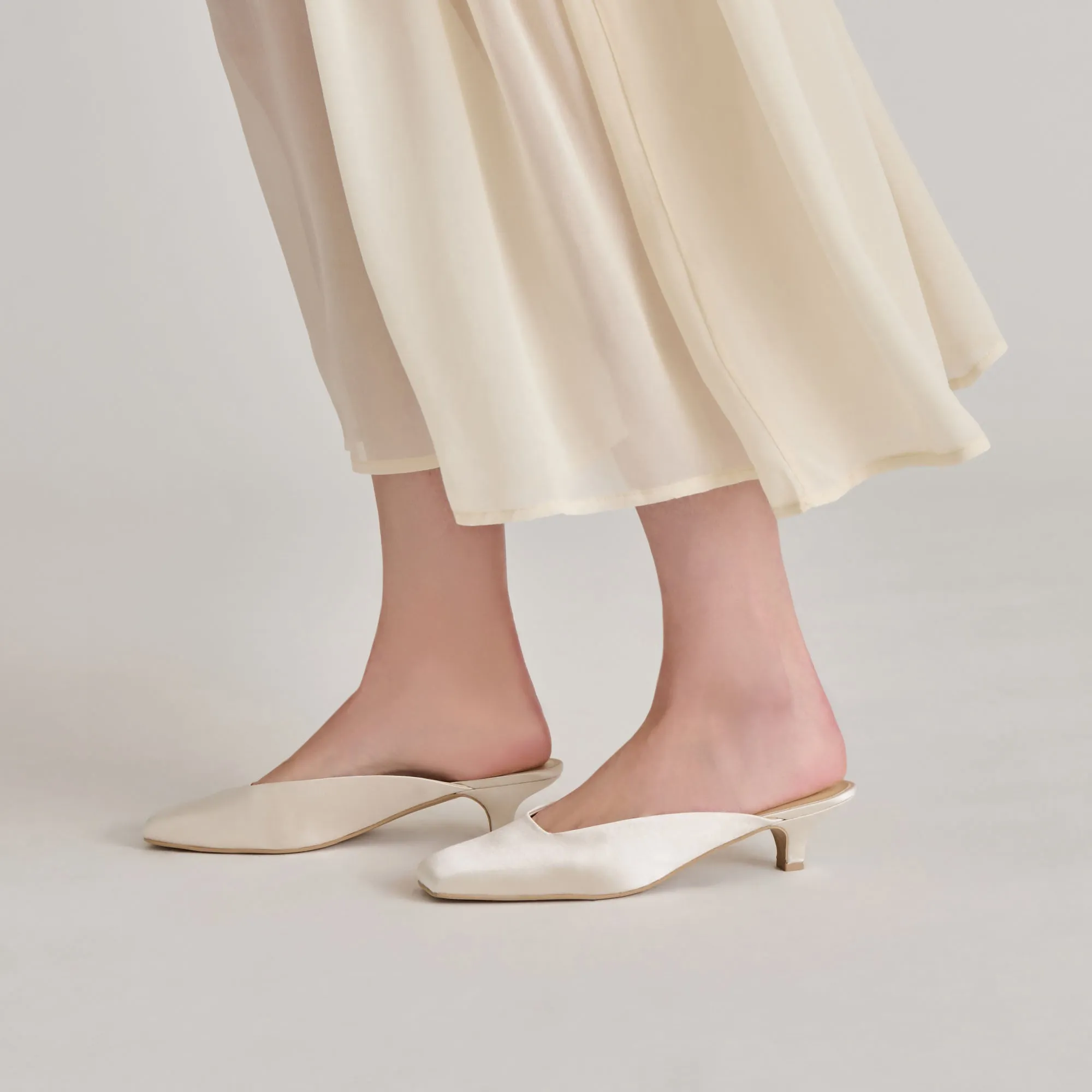 Light Step UMARA HEELS IVORY SATIN