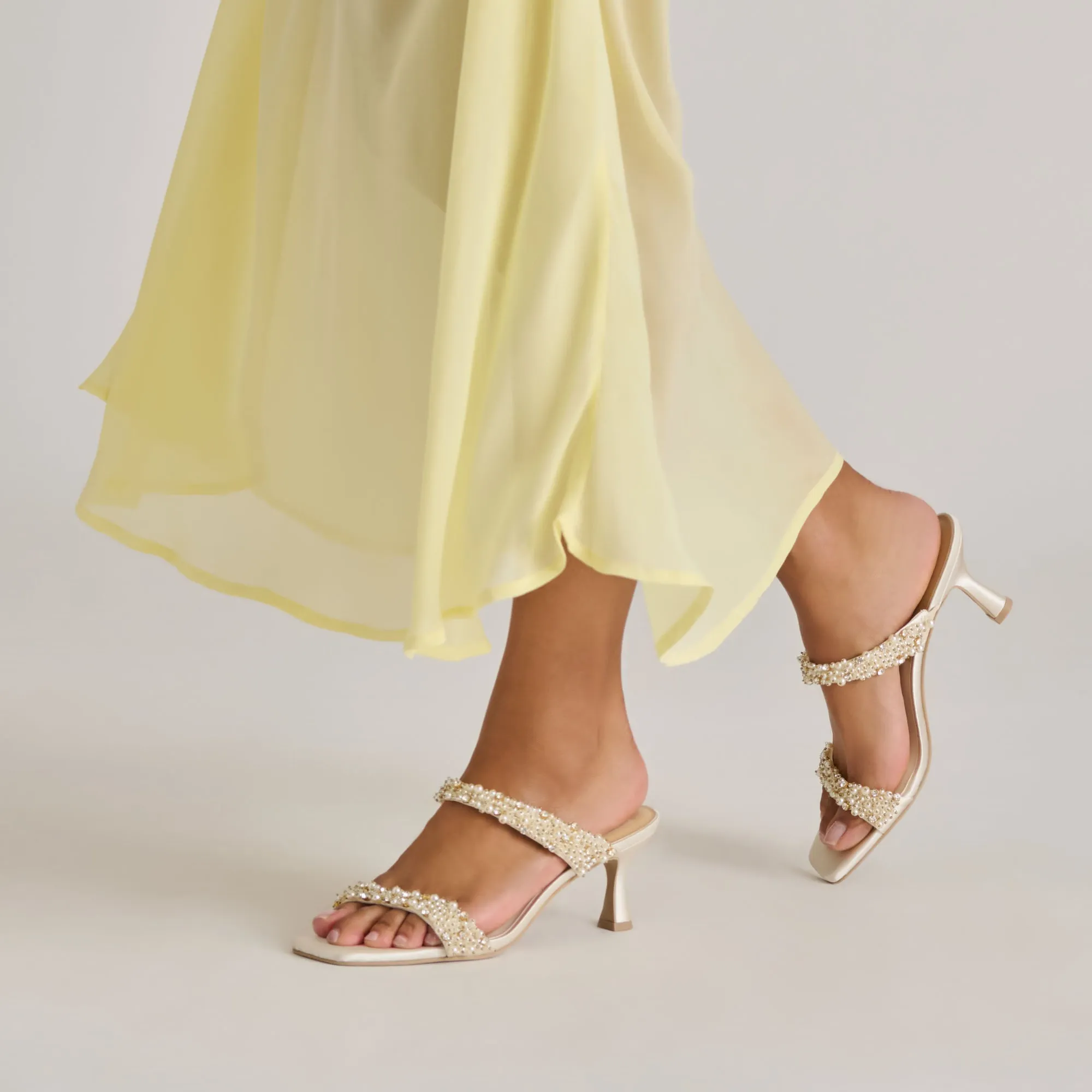 Tokyo Edge Charming Look GENORA RHINESTONE HEELS IVORY RHINESTONE