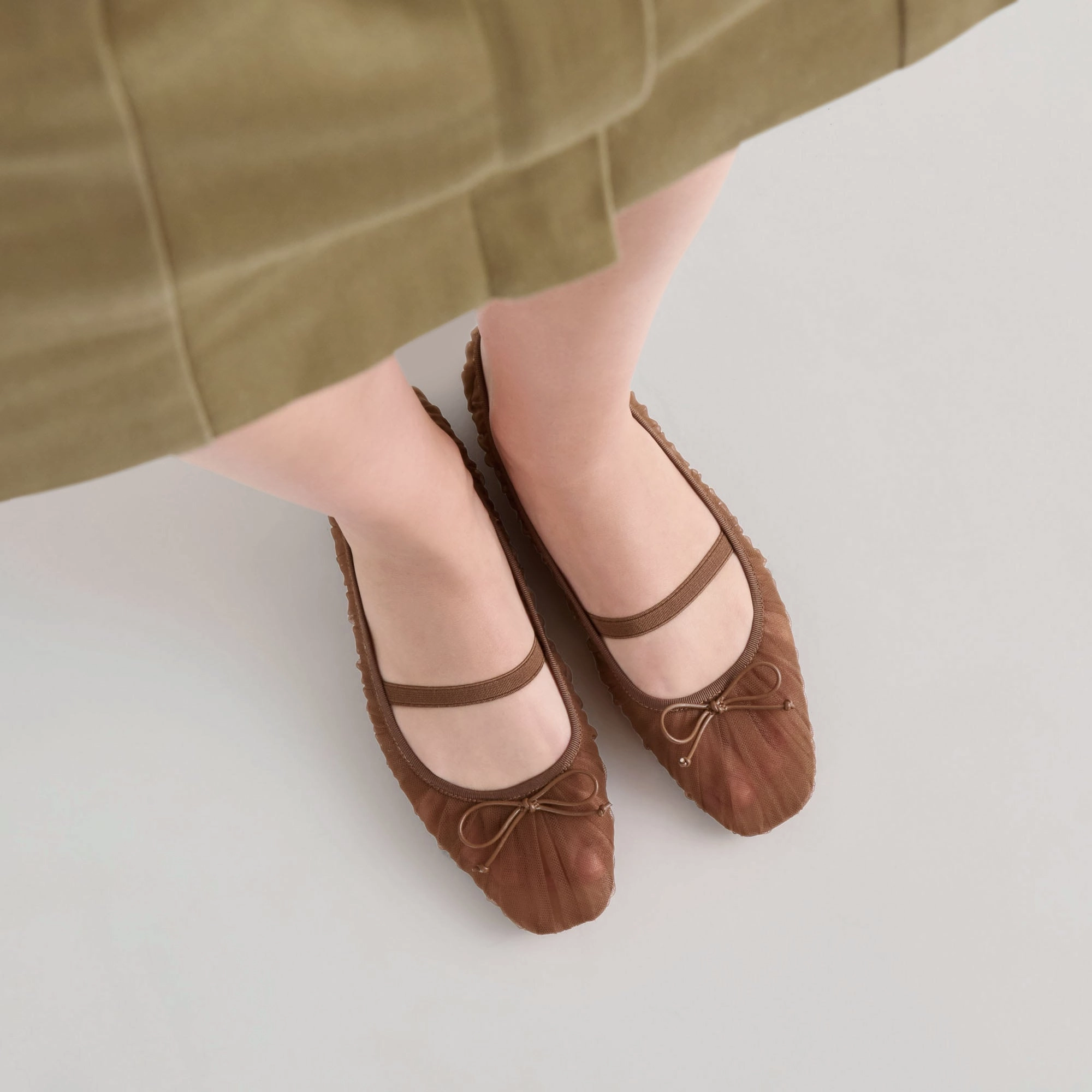 RAEVEN BALLET FLATS MID BROWN TULLE Easy Slip Sun Deck