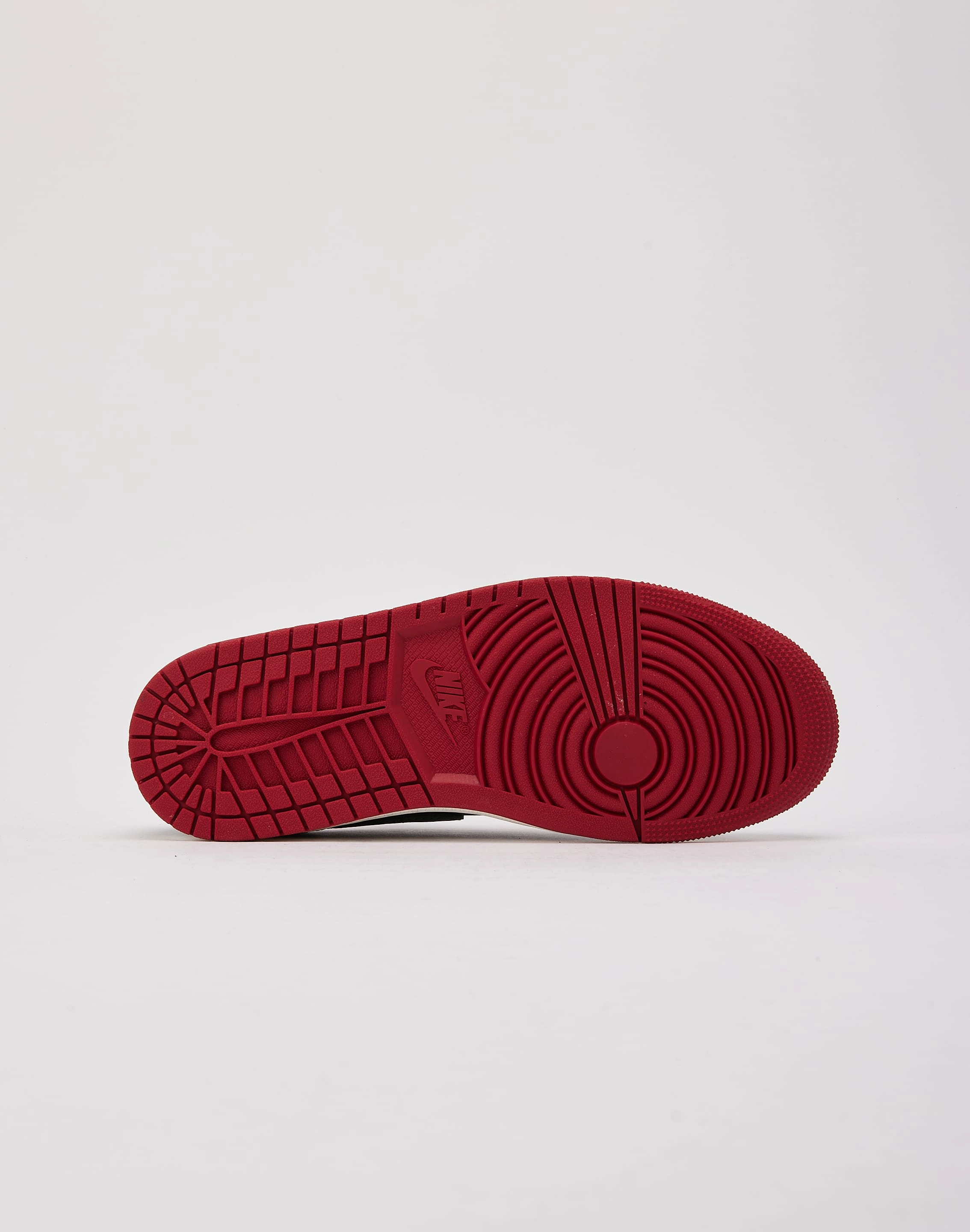 Sophisticated Look Jordan Air Jordan 1 Retro Low OG 'Black and Gorge Green'