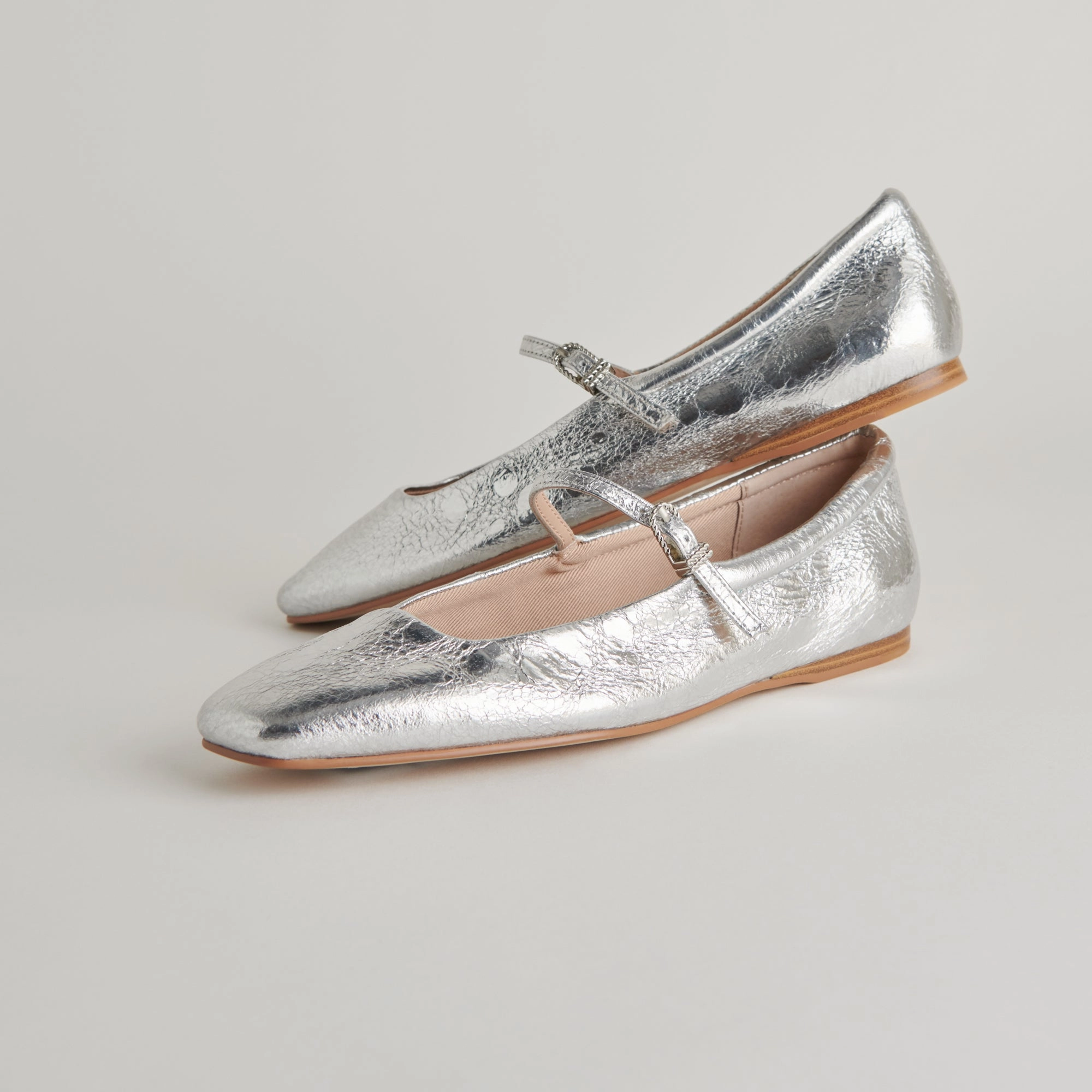 REYES BALLET FLATS SILVER DISTRESSED LEATHER - re:vita Comfy Design