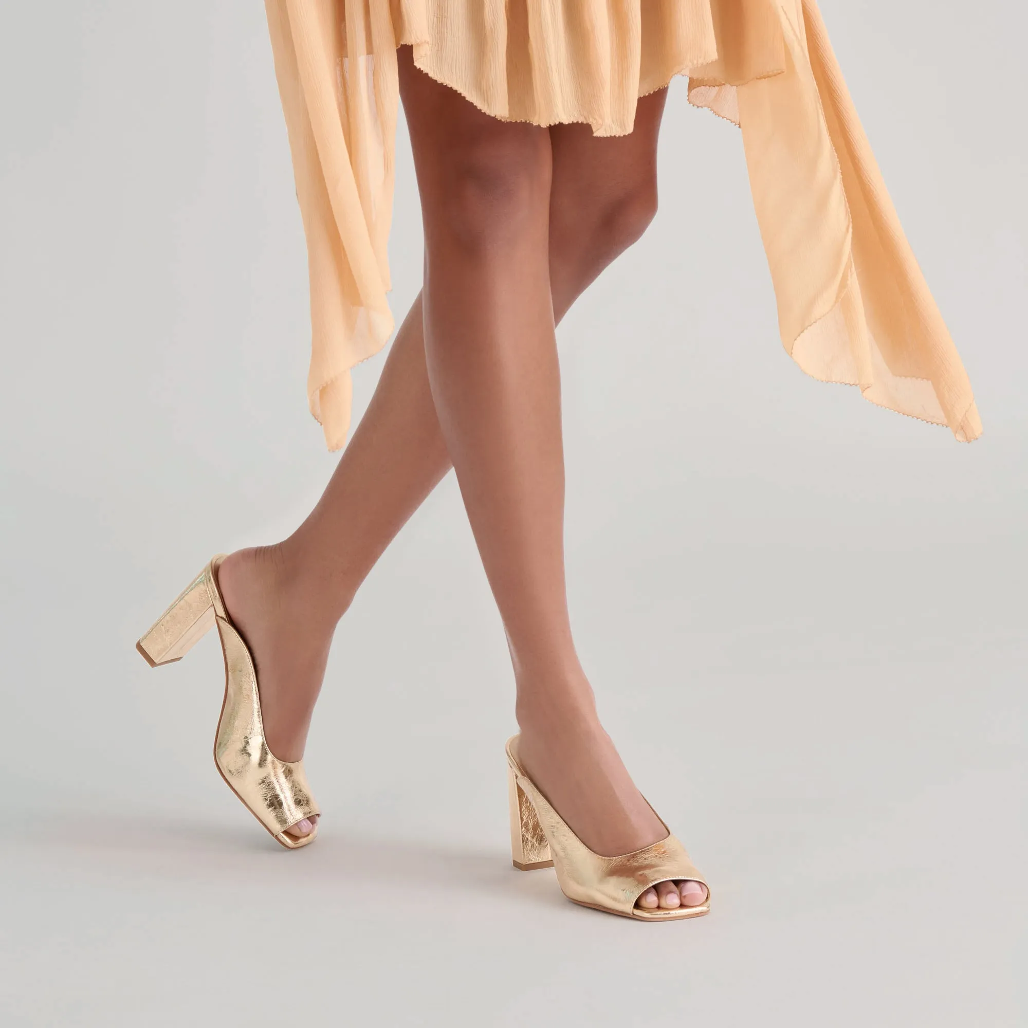SABELA HEELS GOLD DISTRESSED LEATHER Run Guard