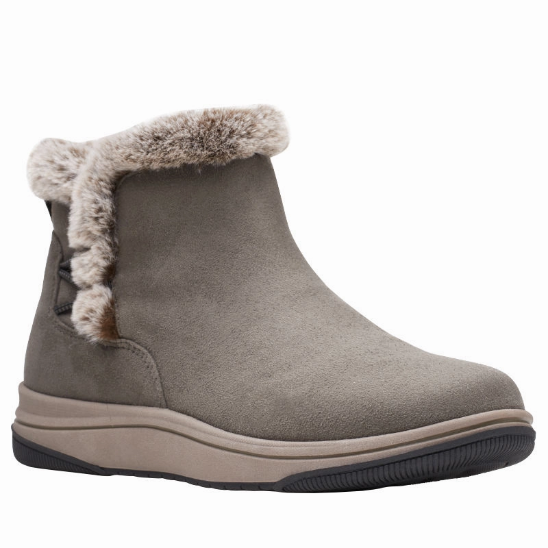 CLARKS ENGLA BREEZE FUR WOMEN'S Fashion-forward style