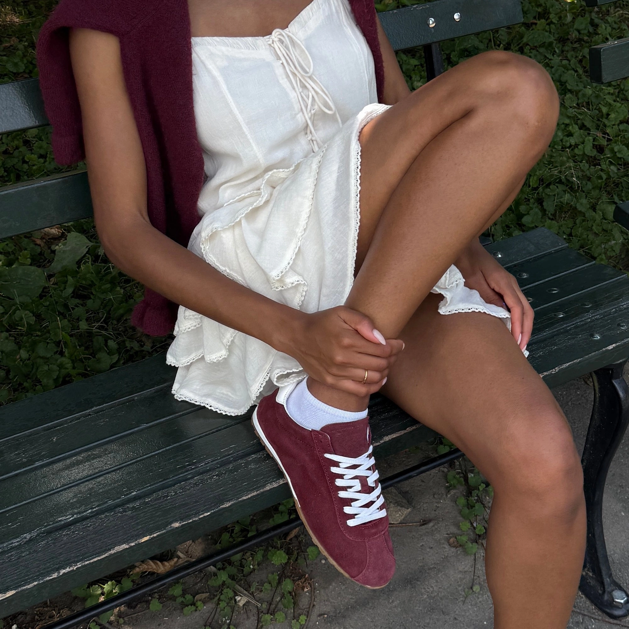 Abrasion Resistant Toe Caps SERINA SNEAKERS BURGUNDY SUEDE