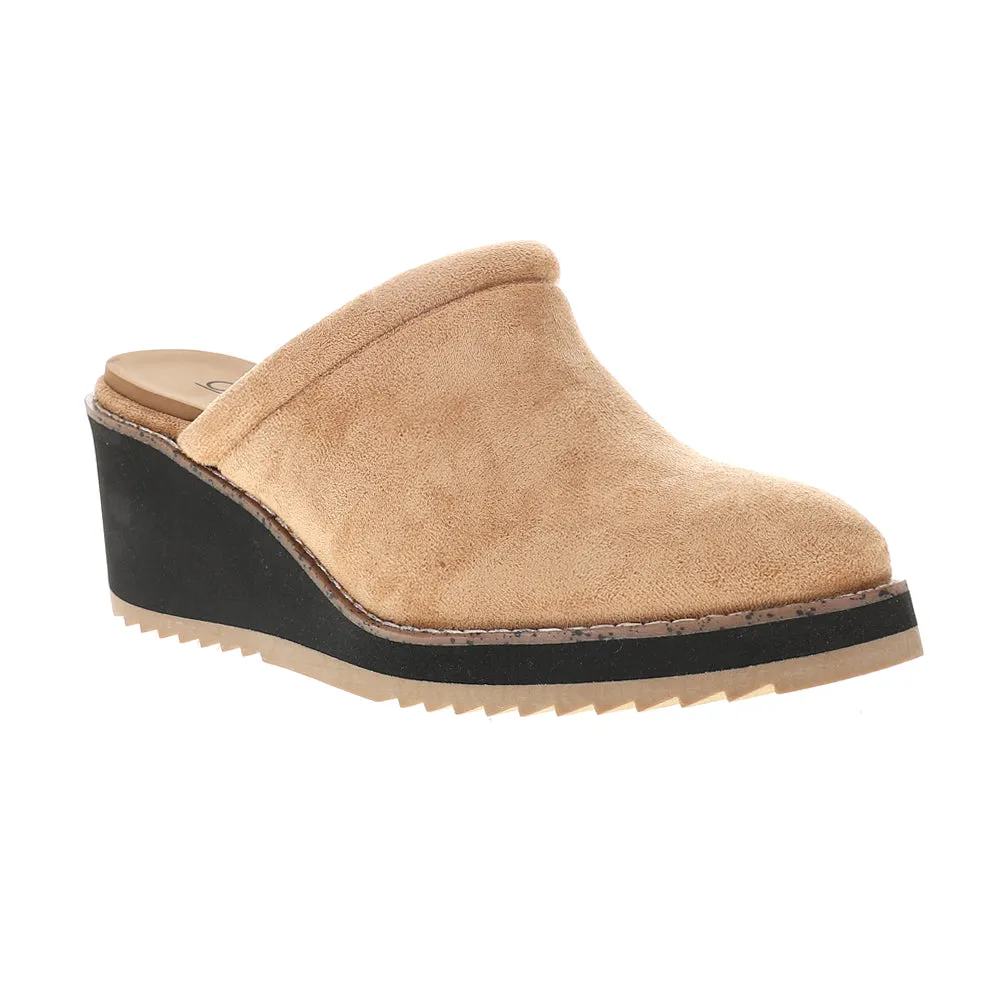 Skedaddle Slip On Clogs