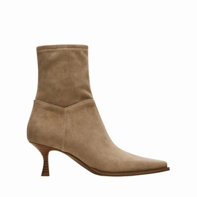 Stasia Outdoor Essential