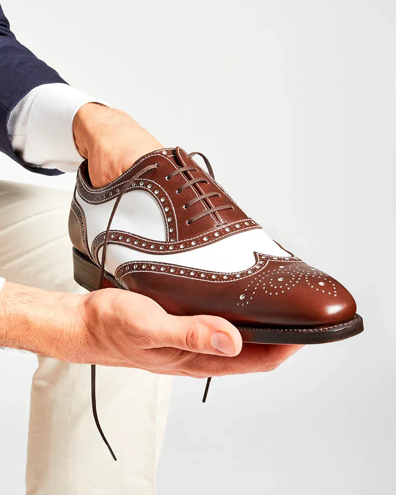 Spectator Oxford Shoe in Brown and White Focused Day Elegant