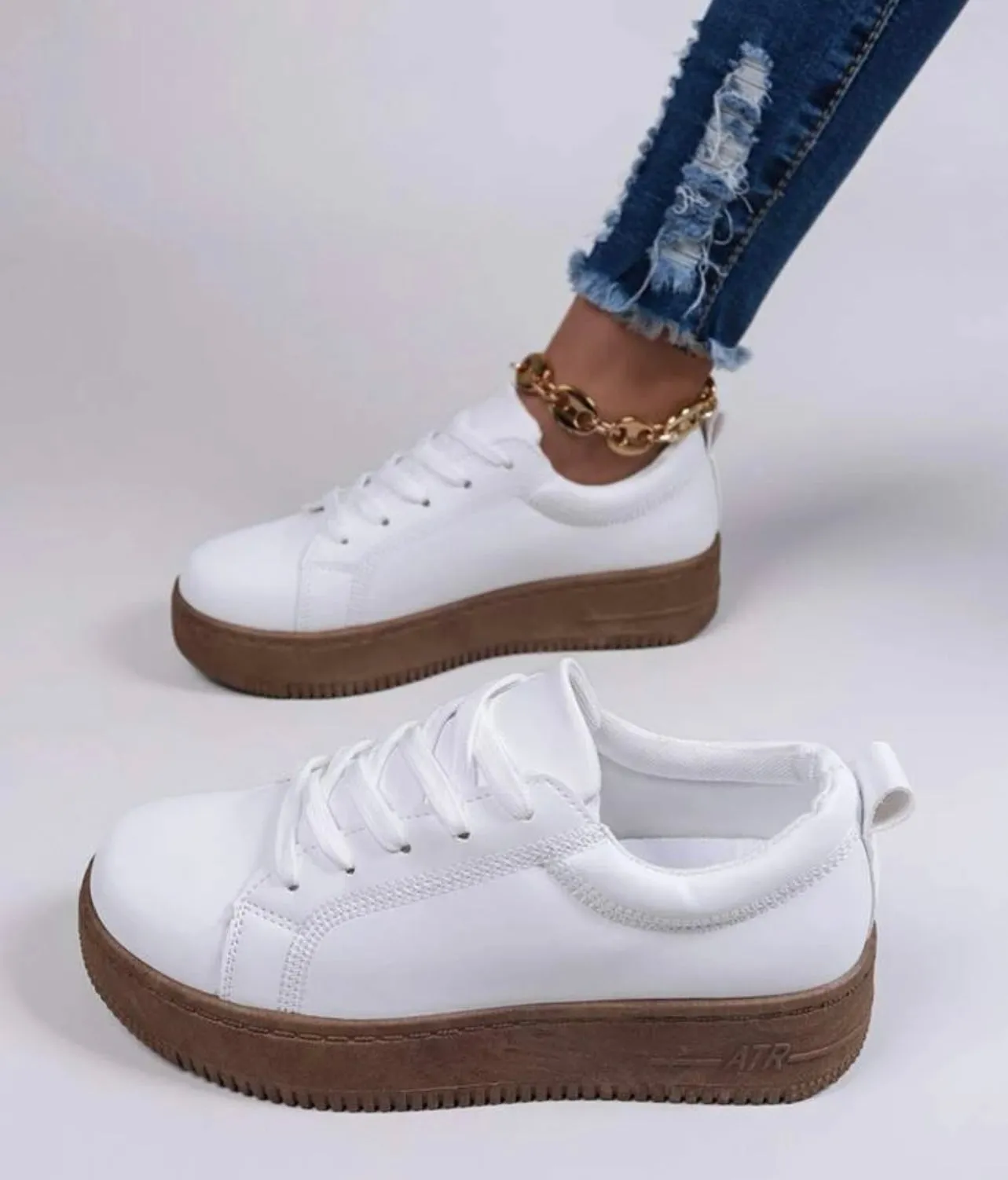 Stitch detail lace-up front skate shoes