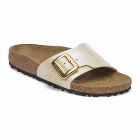 Women's Catalina Luxe Buckle Sandal Low Profile Collar Padding Attractive