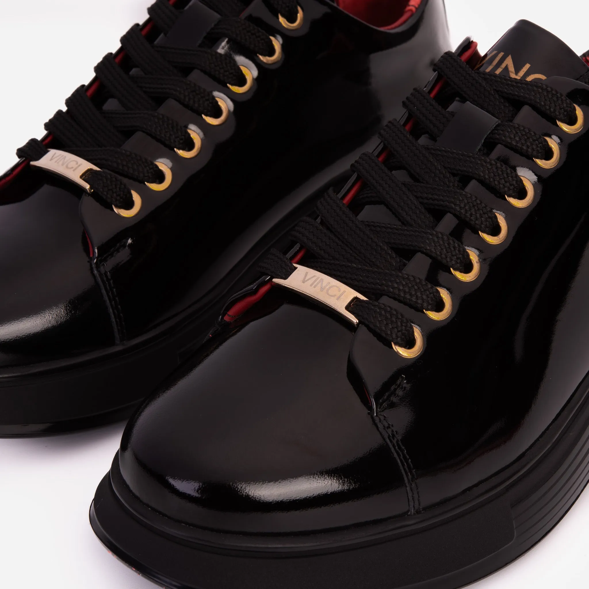 Outdoor Vibes The Peklin Patent Black Leather Men Sneaker