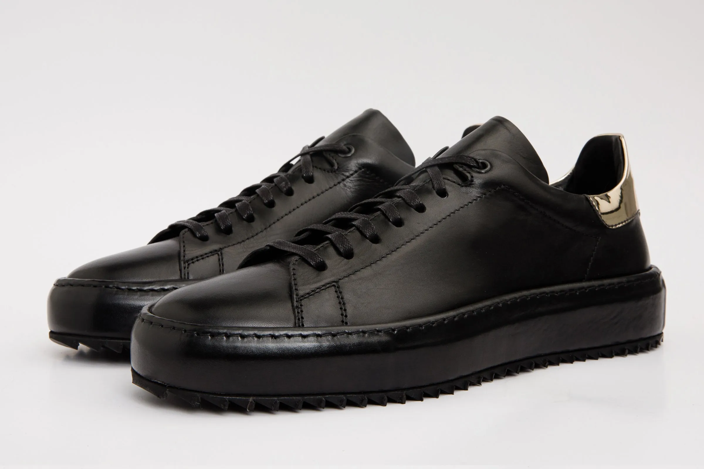 Responsive Foam Core Simple Wear The Noble Black Leather Men Sneaker