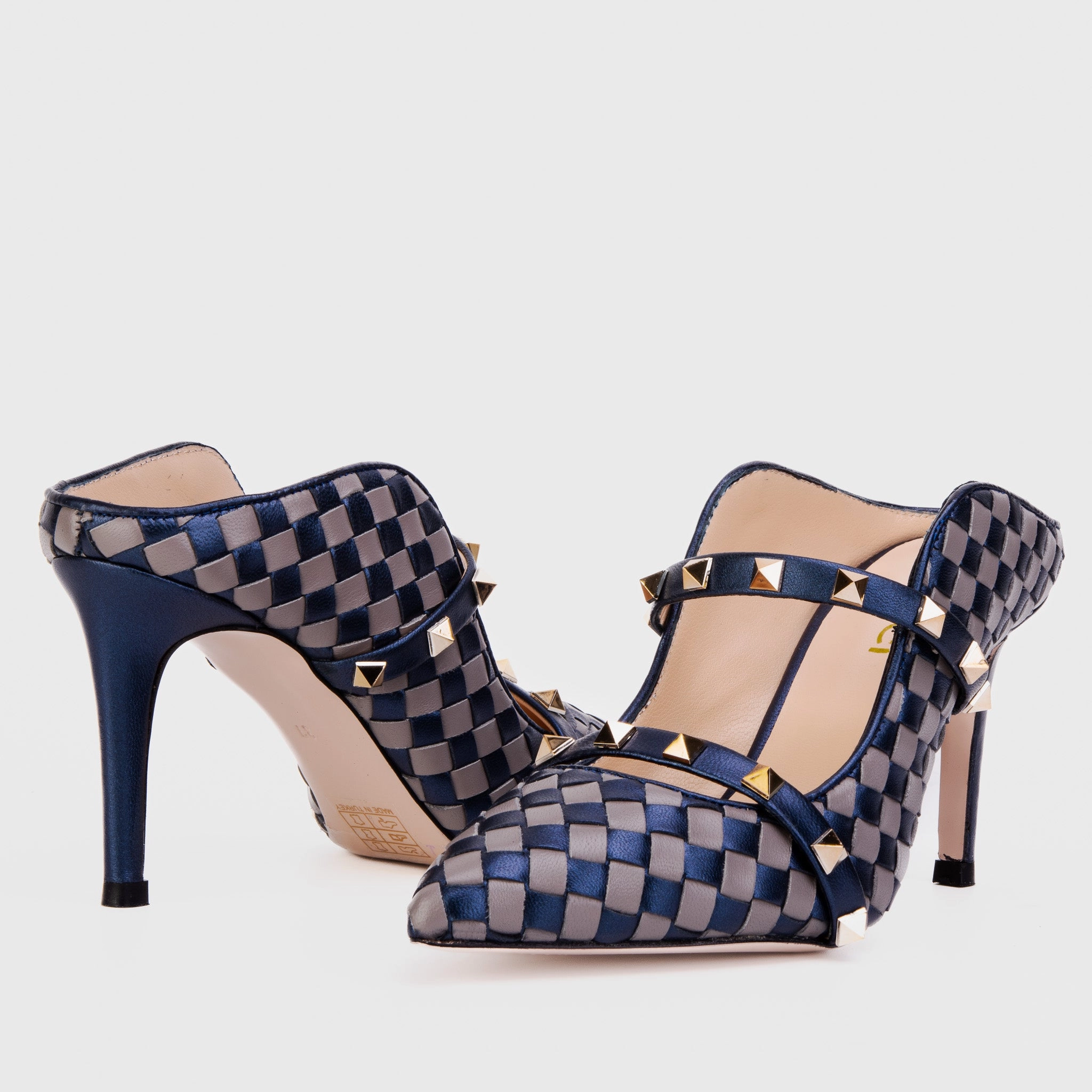 The Dosso Navy Blue Handwoven Pointy Toe Leather Women Sandal Open Toe Footwear