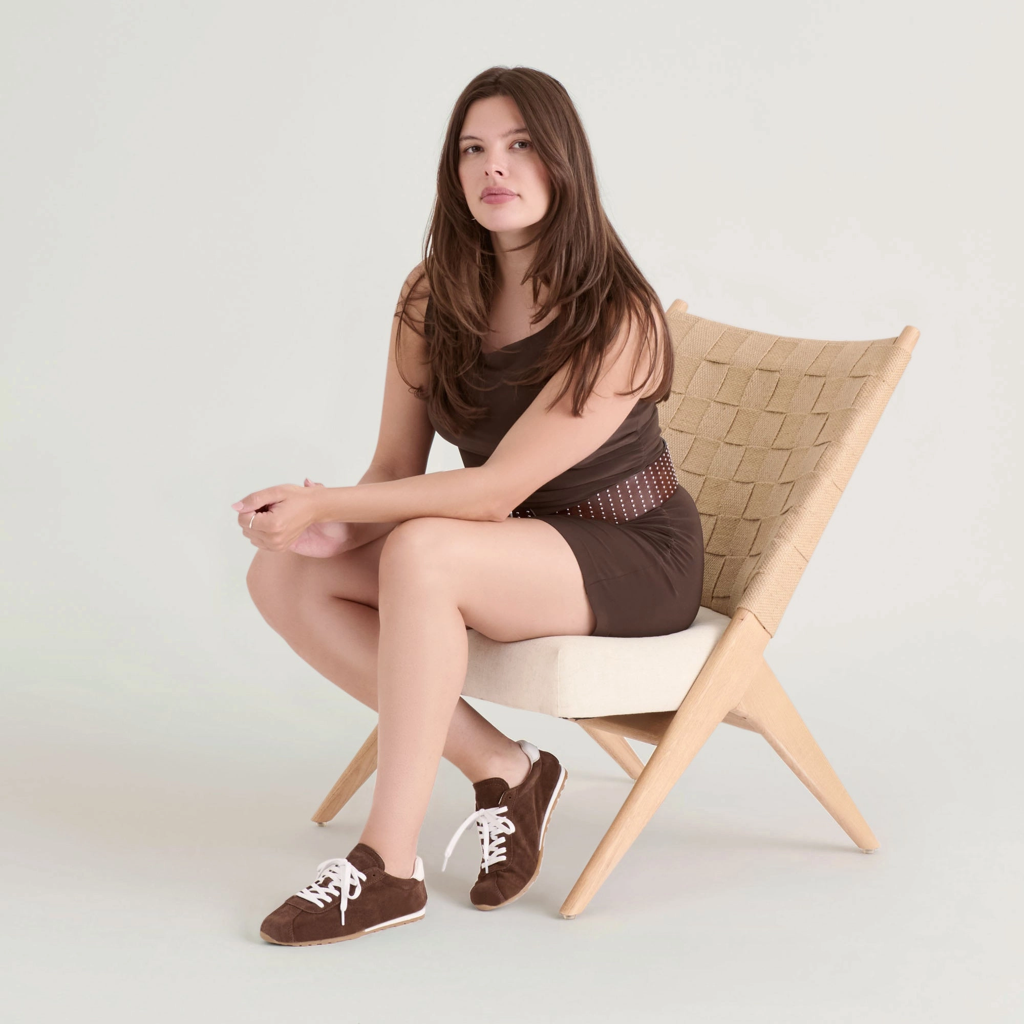 Quick lacing Bouncy Ride Feel SERINA SNEAKERS DK BROWN SUEDE