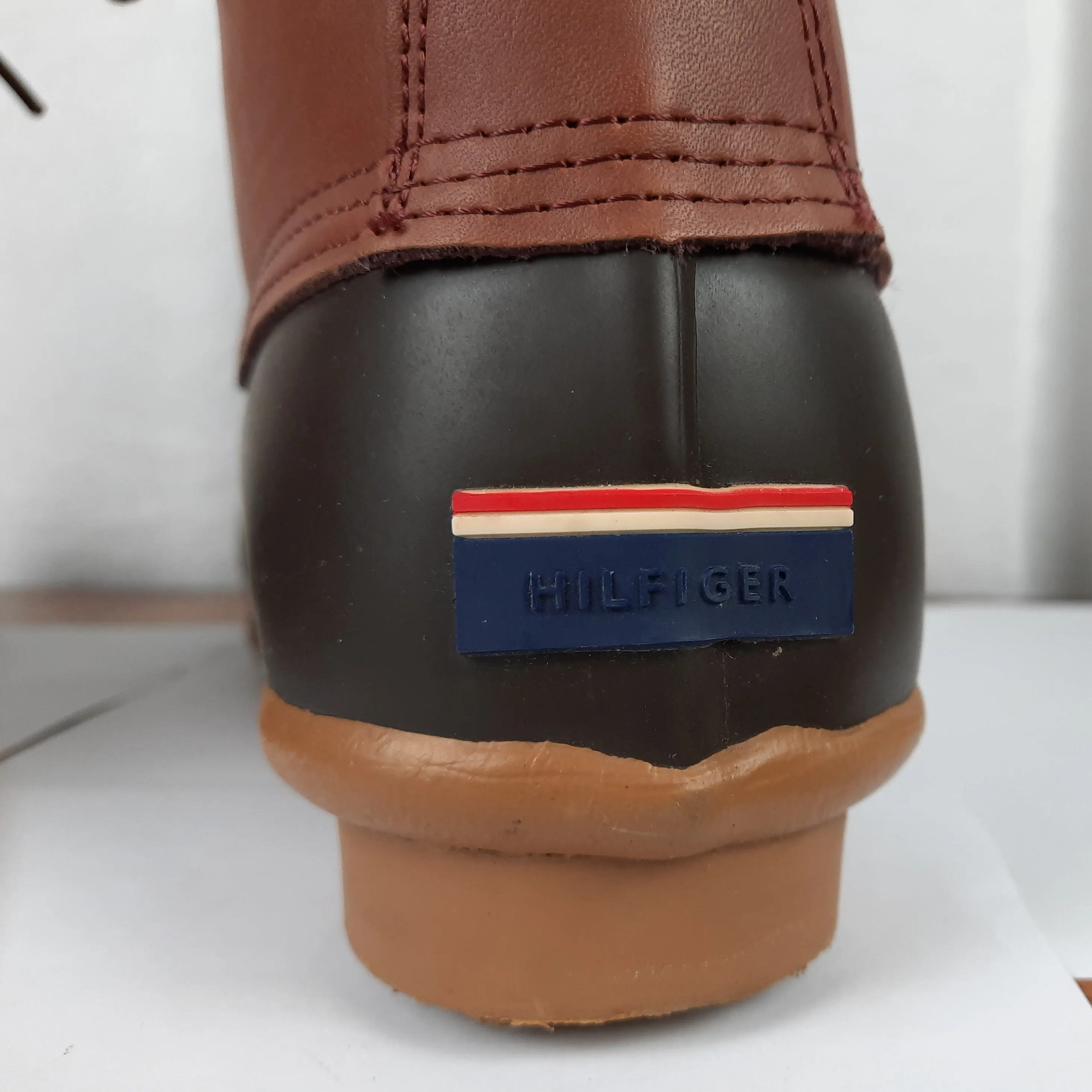 Tommy Hilfiger tw Russel Women's Genuine Leather Duck Boots NWOT