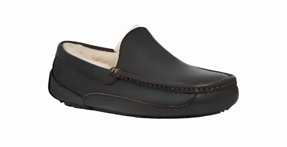 school - goer UGG ASCOT MEN'S