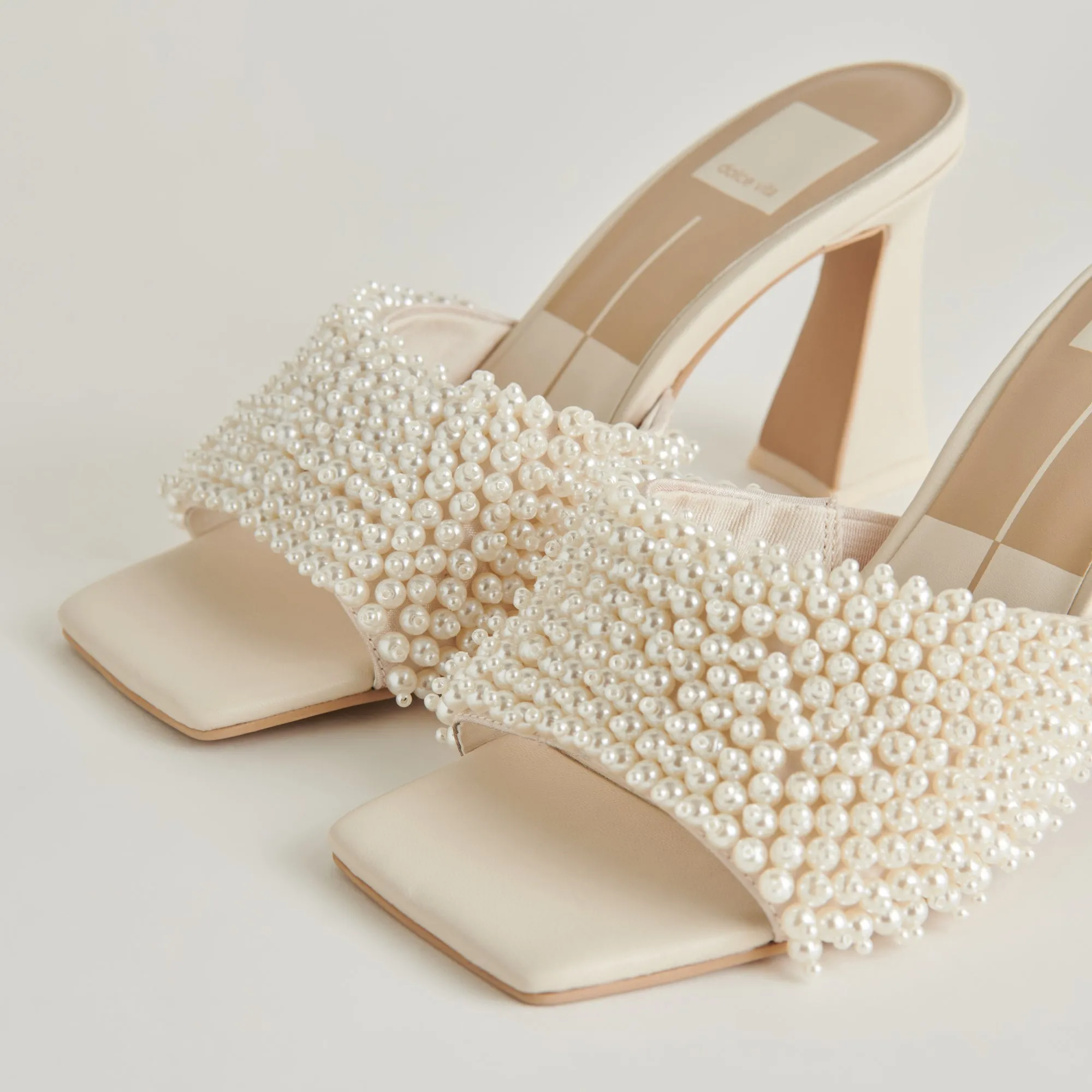NANDY PEARL HEELS VANILLA PEARLS beach party