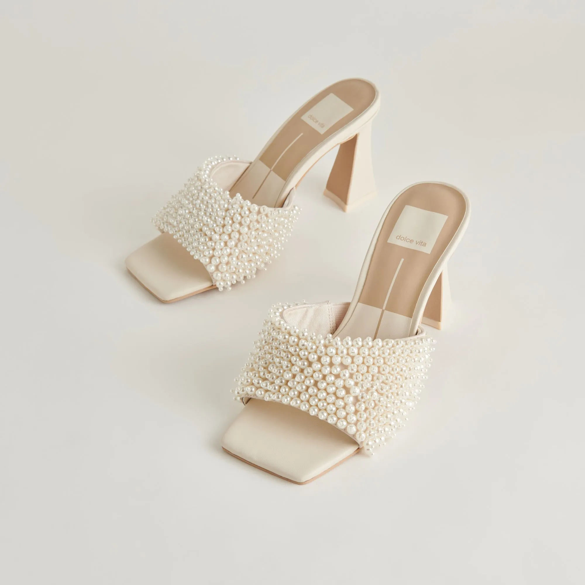 NANDY PEARL HEELS VANILLA PEARLS Gift Guard