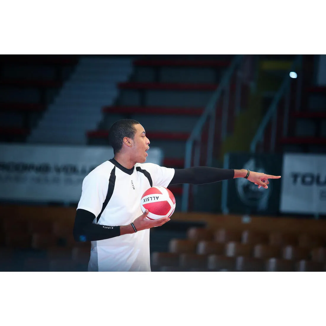 V900 Volleyball 260-280g