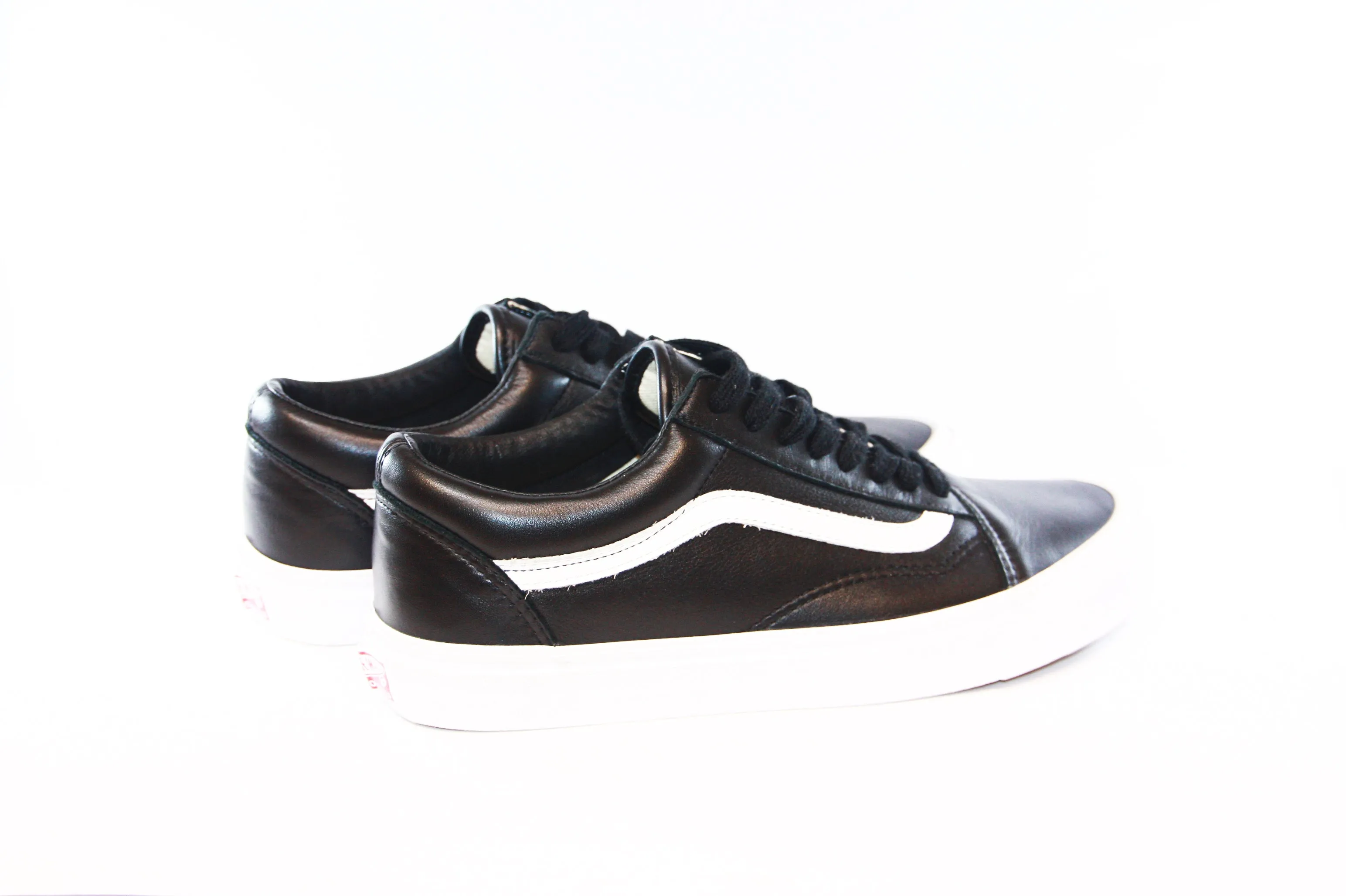 Vans: Vault-Shoes: OG Old Skool LX (VLT Black)