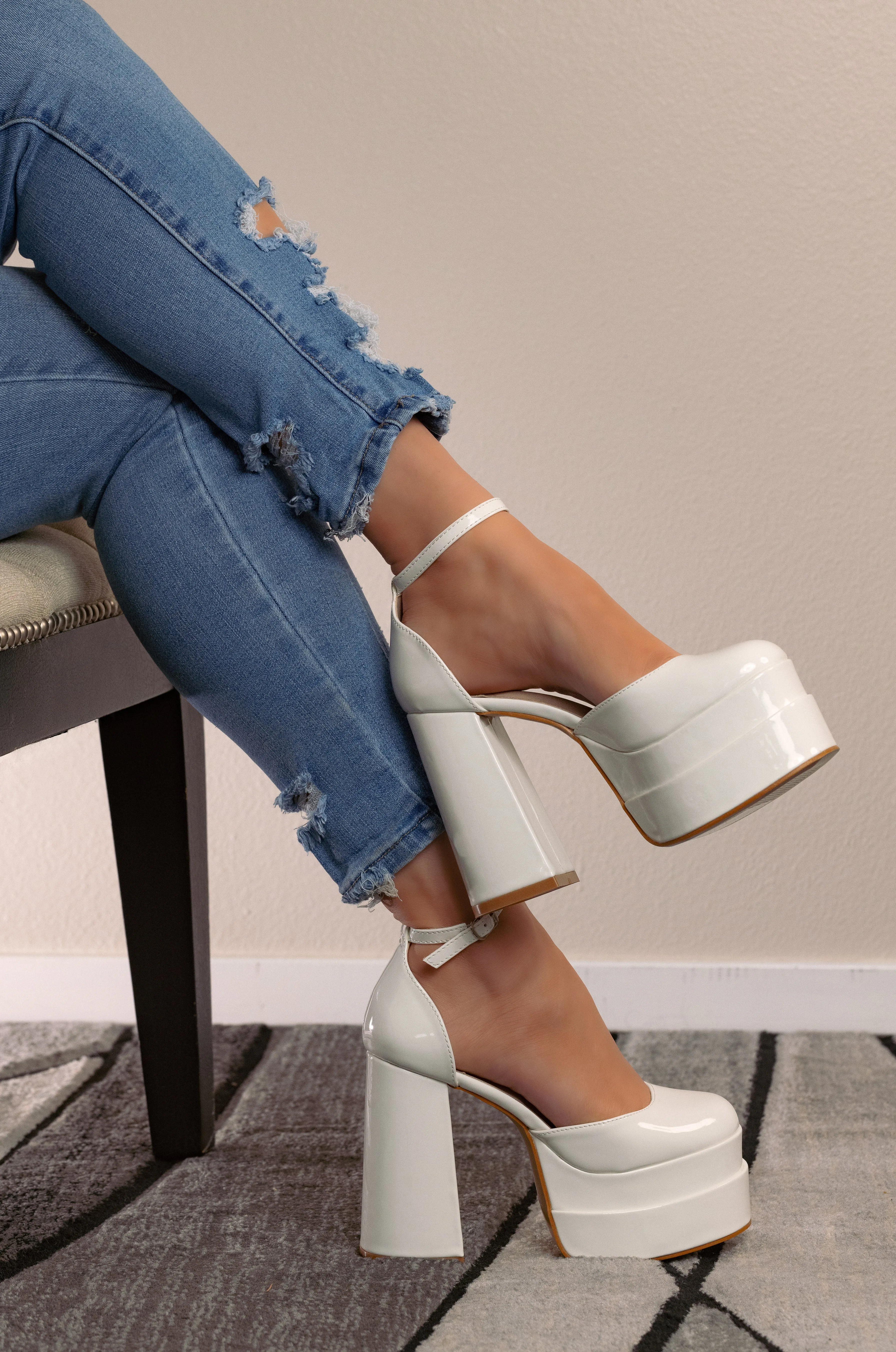Velvet - Wide Fit Platform Block Heels, Adjustable Ankle Strap & Closed Round Toe, Elegant Party Footwear, Comfortable & Chic for Evening Events