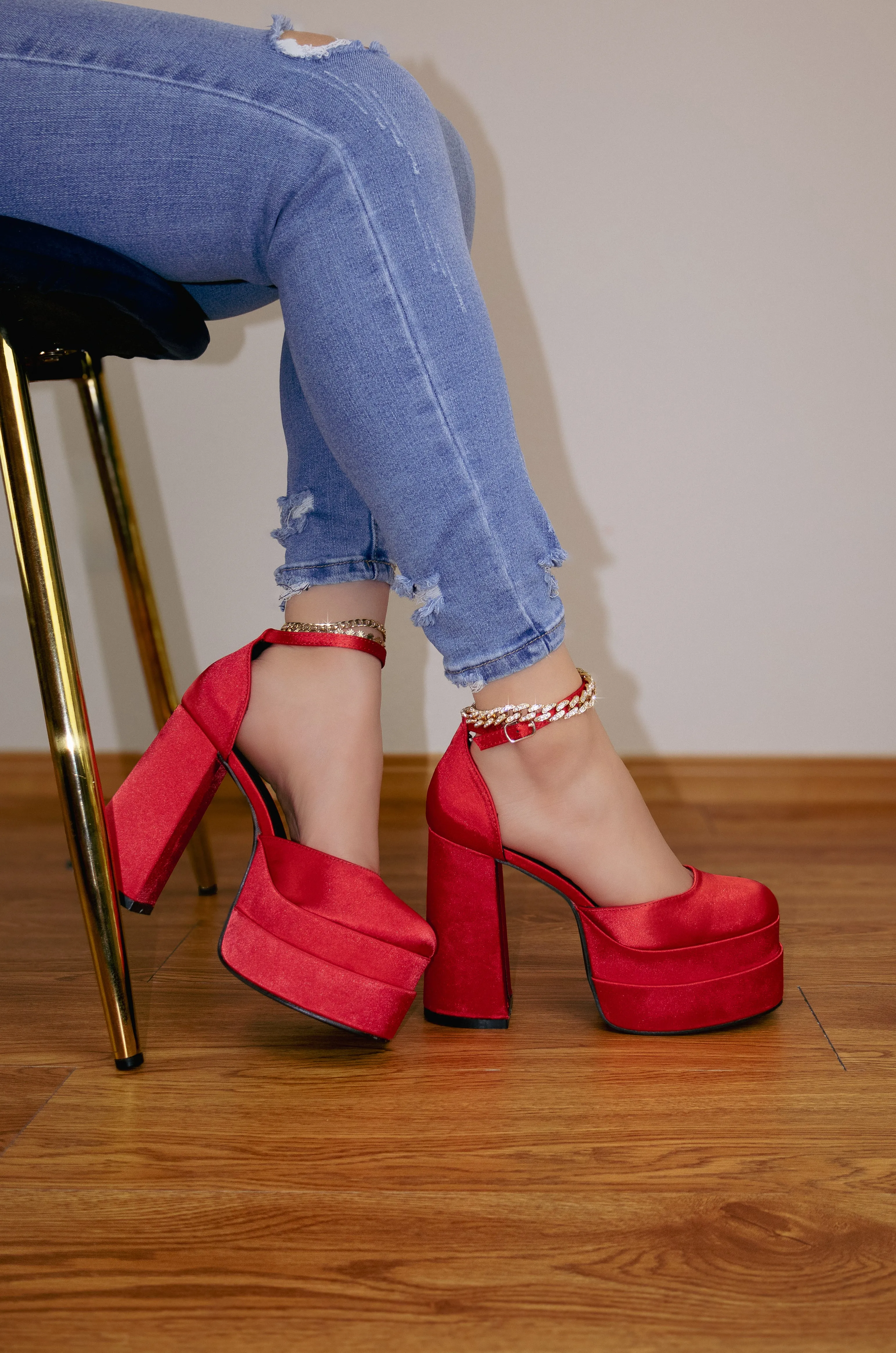 Velvet - Wide Fit Platform Block Heels, Adjustable Ankle Strap & Closed Round Toe, Elegant Party Footwear, Comfortable & Chic for Evening Events