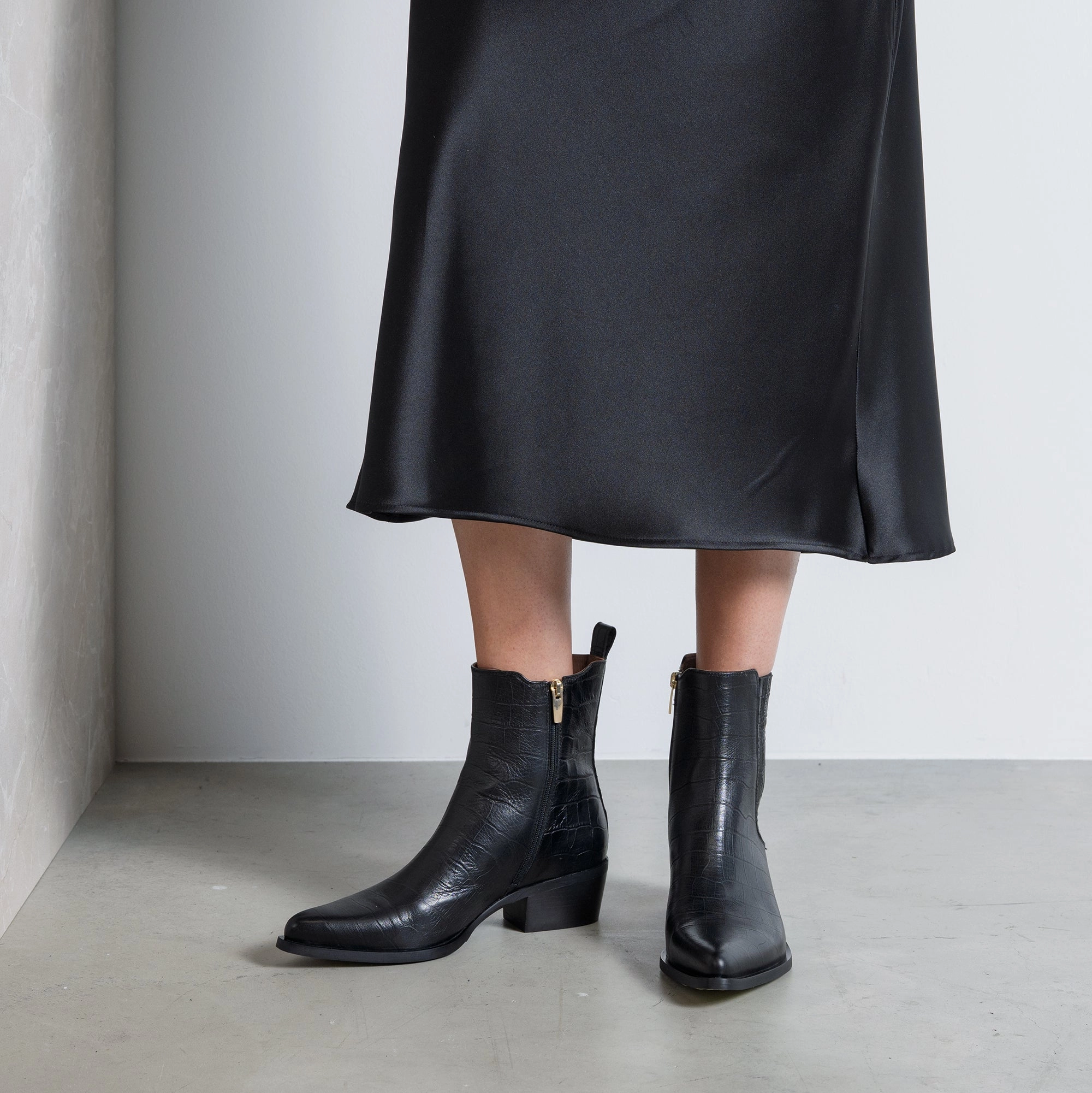 Vend?me Amandine croco black calfskin leather boots vintage tag