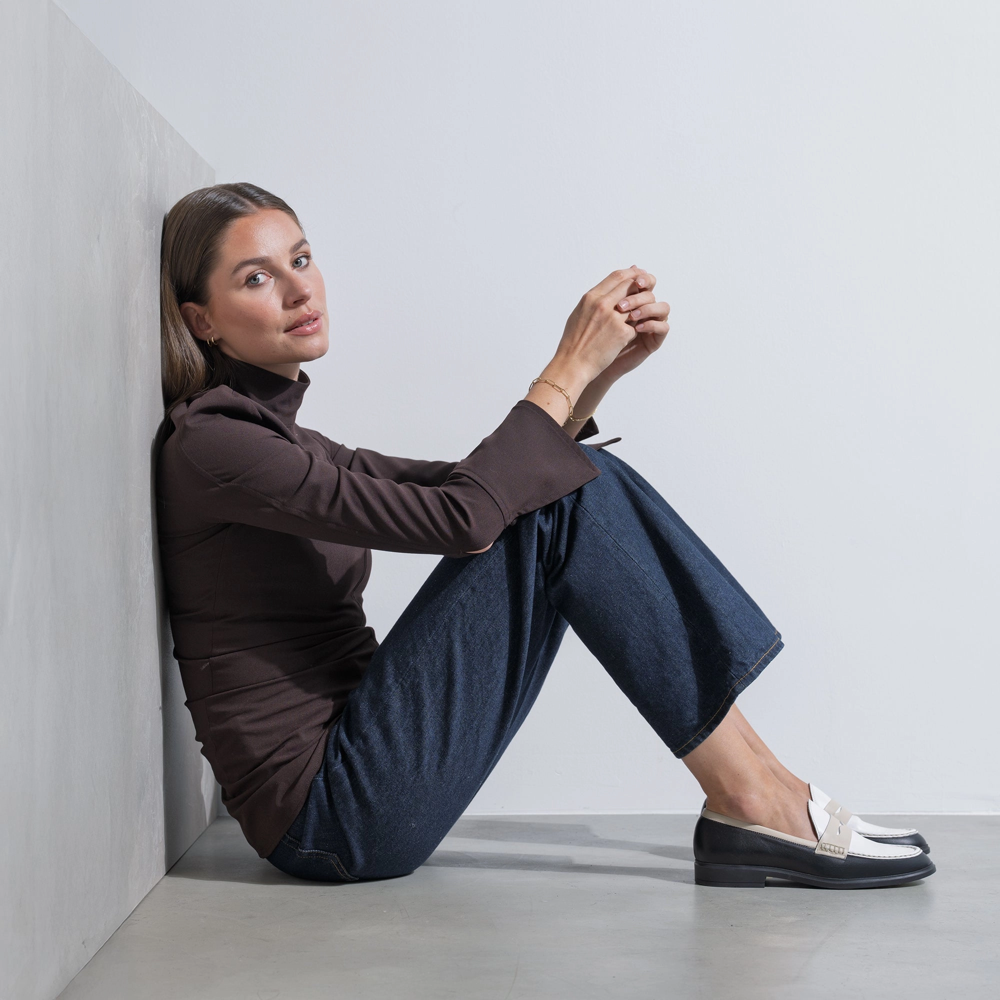 Market Pace Vend?me Blandine black, white and cream calfskin leather loafers
