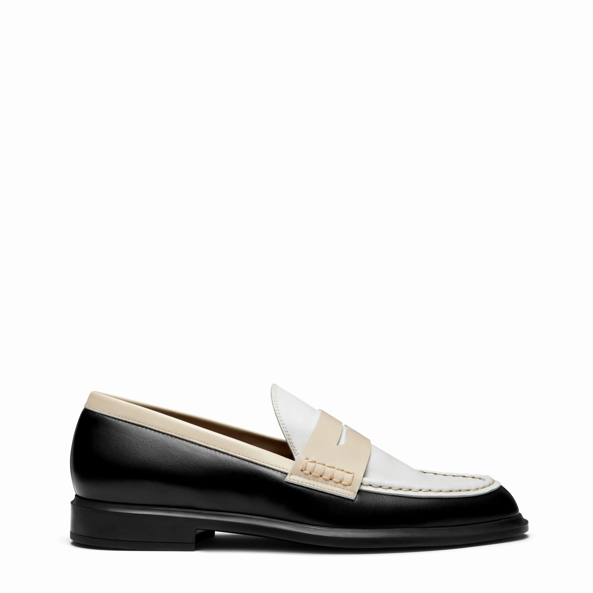 Vend?me Blandine black, white and cream calfskin leather loafers Simple Comfort Design Even Steps