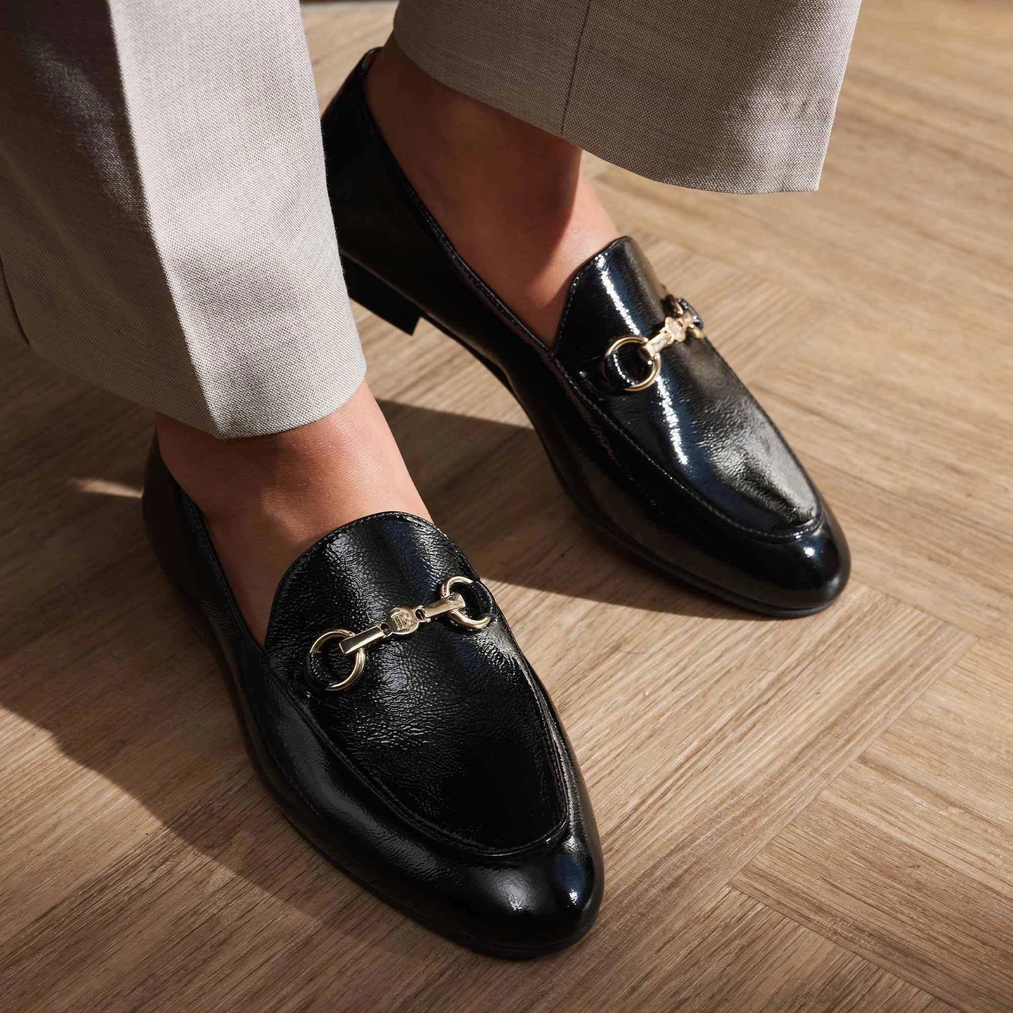 Vend?me Fleur black calfskin patent leather loafers Firm Guard