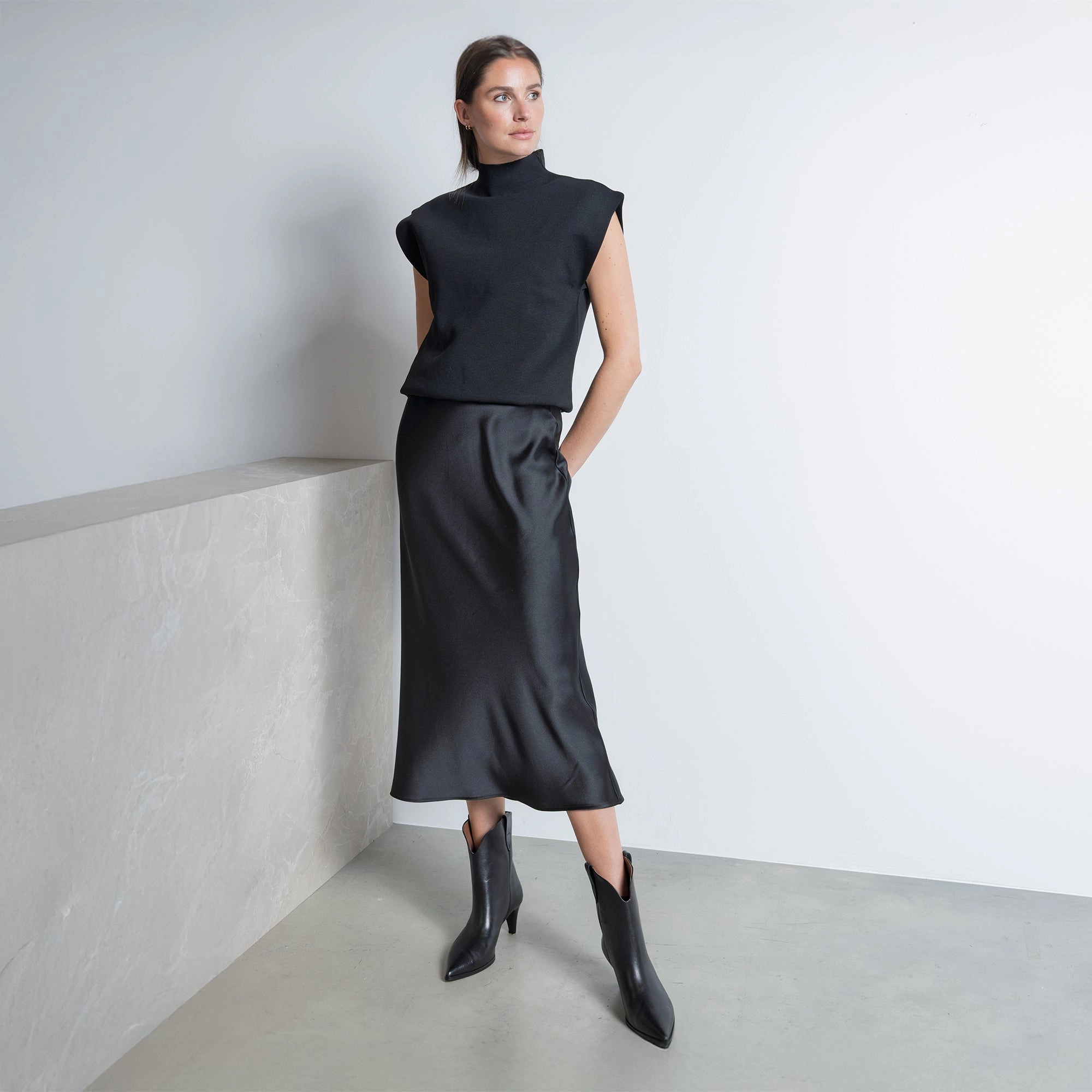 Vend?me Louane black calfskin leather boots trendy teenagers' looks