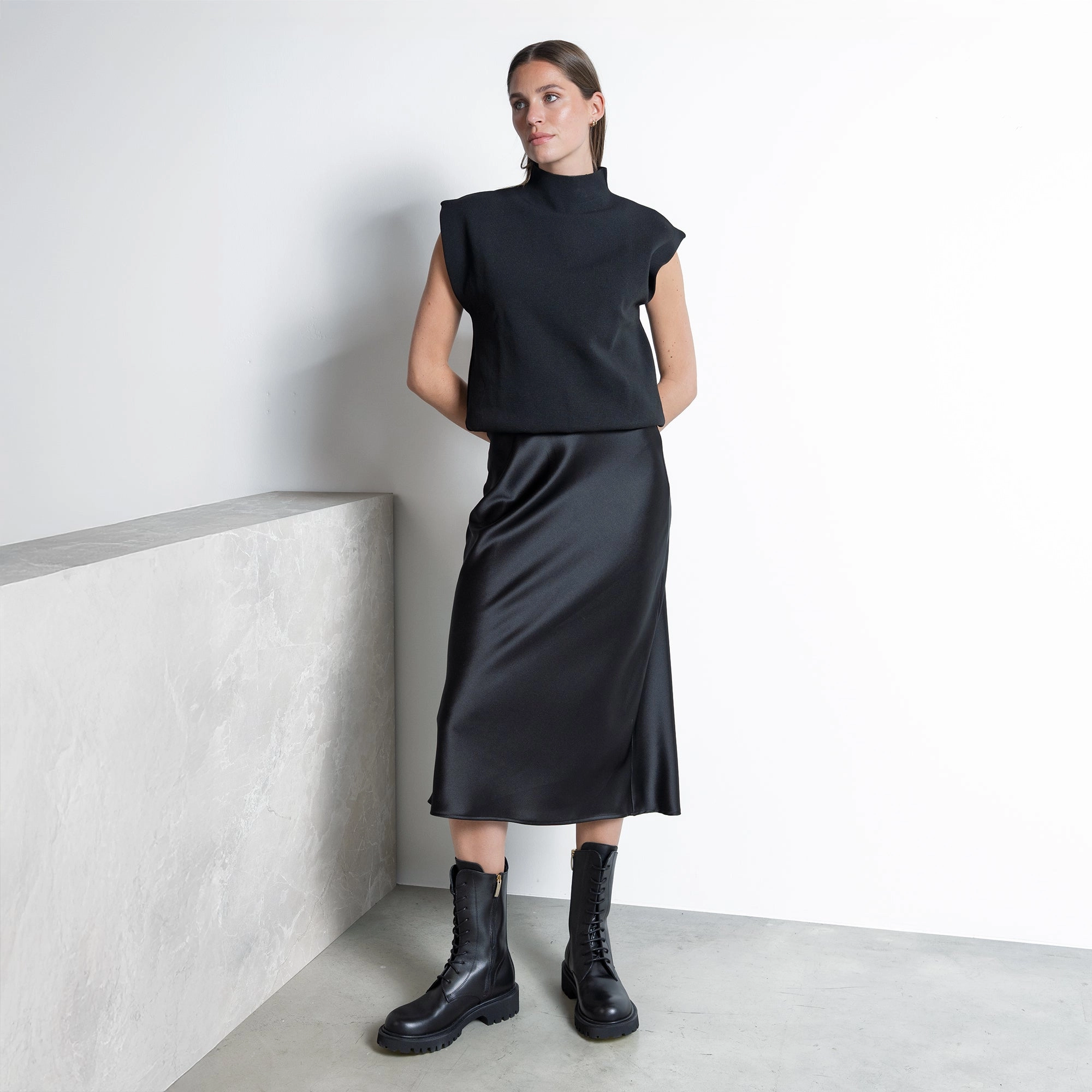 Vend?me Myrthe black calfskin leather lace up boots professionals' needs