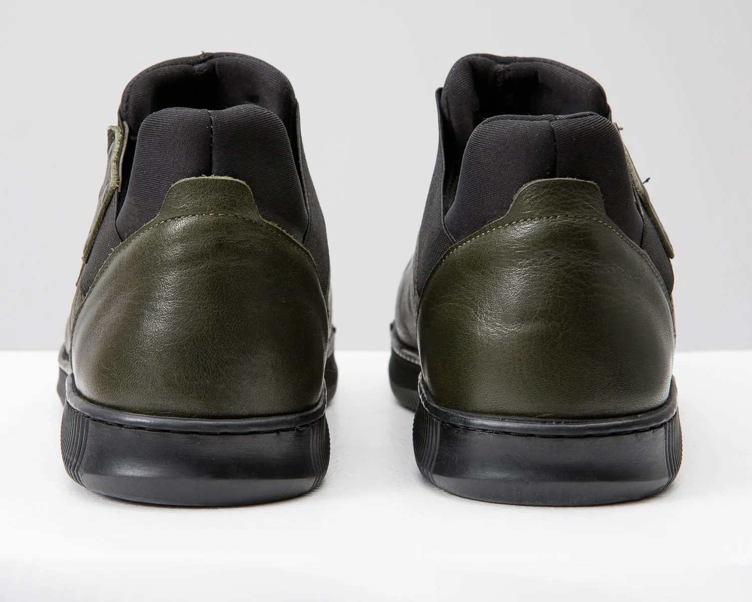 The Mumbai Green Leather Men Sneaker Final Sale! Soft Tongue Design