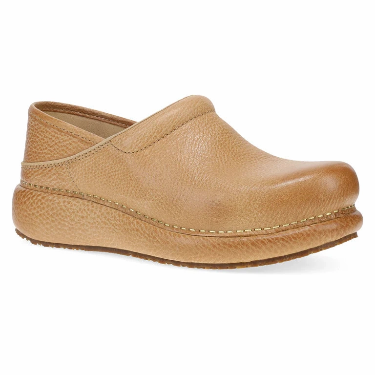 Flat dancers - specific features DANSKO PALTFORM PRO WOMEN'S