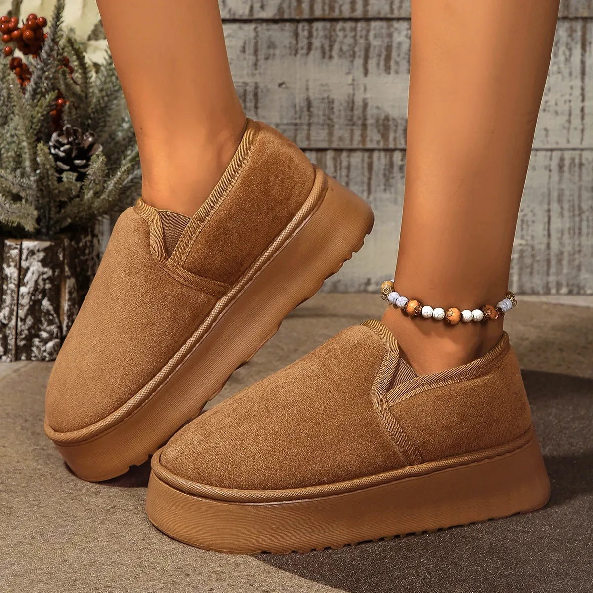 Women Snow Boots New Winter Vintage Boots Women Household Anti-skid Plush Comfortable Outdoors Thick Bottom Windbreak Warm Boots