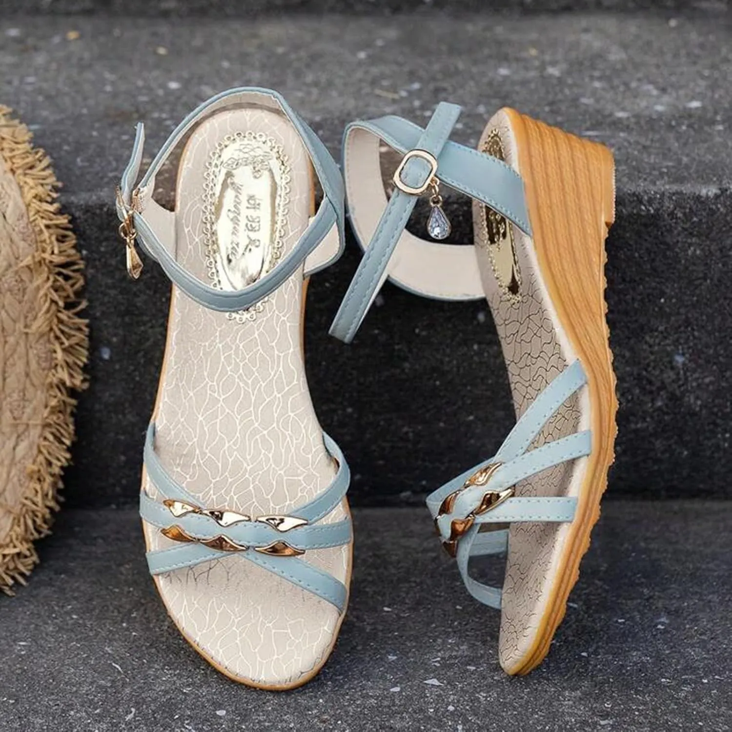 Womens Sandals Wedge Low Jelly Beach Flip Flops Female Students Korean Fashion Wear Women's Platform & Wedge Sandals