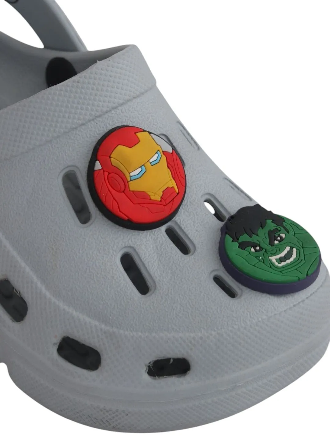 Yellow Bee Boys’ Marvel Avengers Clogs with Iron Man, Hulk & Captain America Charms– Grey